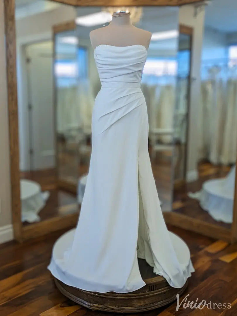 Strapless White Crepe Wedding Dress with Ruched Bodice and Slit – VW2537-wedding dresses 2025 -Viniodress-White-Custom Size-