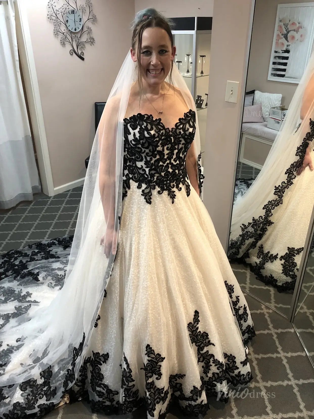 Unique Black and White Wedding Dress | Strapless Sweetheart Gown with Sparkly Tulle, Black Appliqués BK102-wedding dresses 2025 -Viniodress-Black-Custom Size-