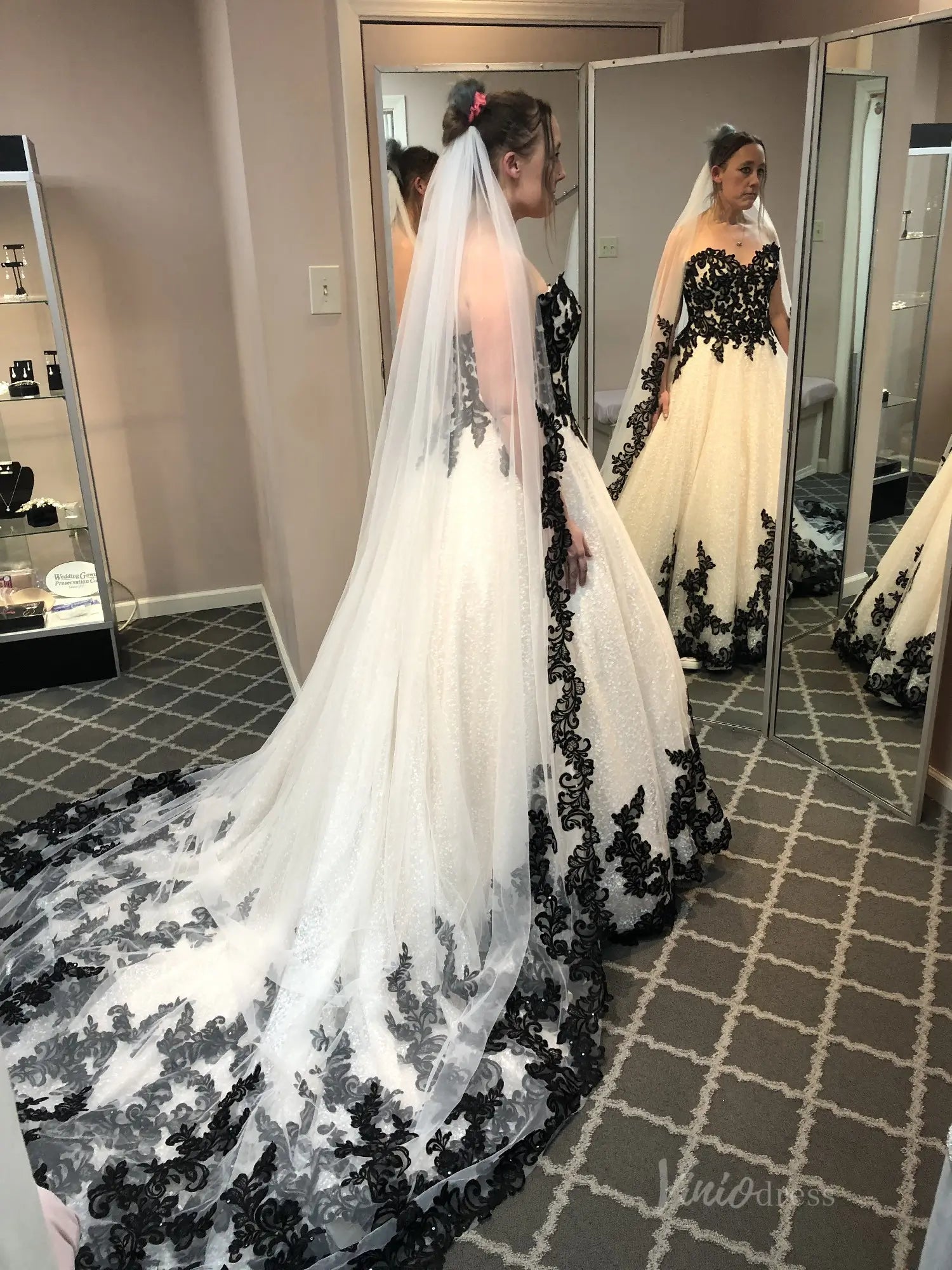Unique Black and White Wedding Dress | Strapless Sweetheart Gown with Sparkly Tulle, Black Appliqués BK102-wedding dresses 2025 -Viniodress-Black-Custom Size-
