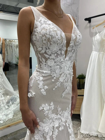 V-Neck Mermaid Wedding Dress with Floral Lace Appliqué & Dramatic Train – VW2525-wedding dresses 2025 -Viniodress-Nude-Custom Size-