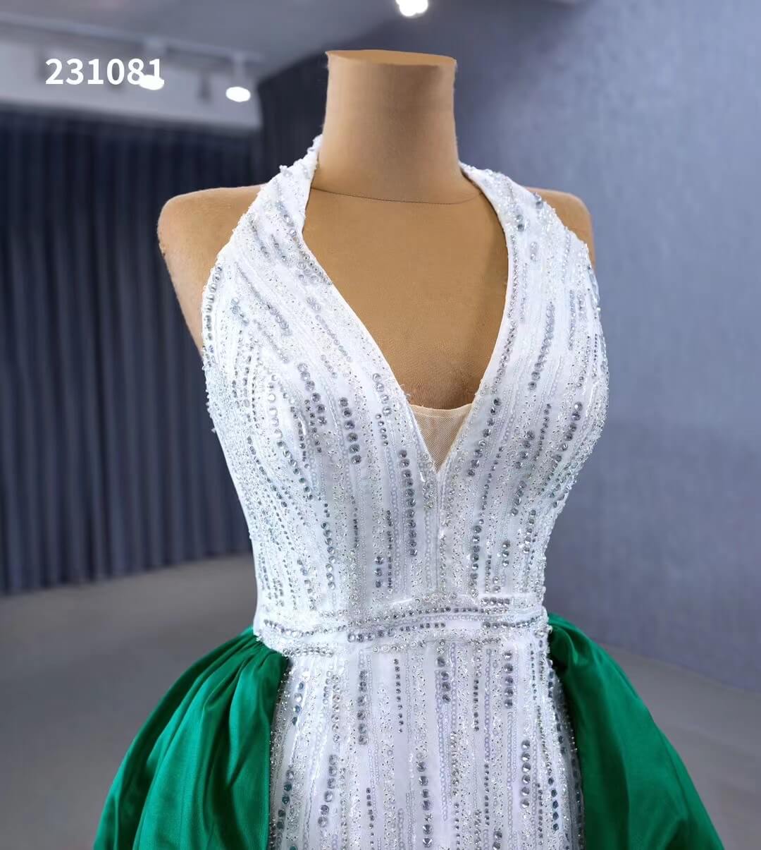 V-neck Mermaid Wedding Dresses with Green Satin Overskirt Train, Removable Sleeves 231081-Quinceanera Dresses 2025 -Viniodress-Green-Custom Size-