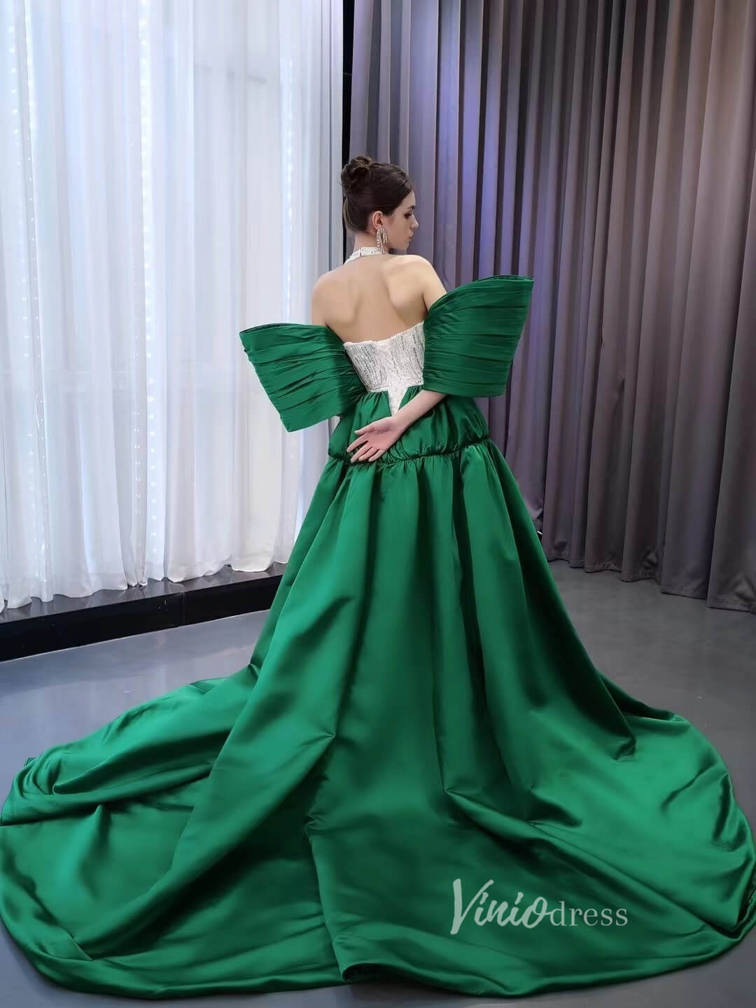 V-neck Mermaid Wedding Dresses with Green Satin Overskirt Train, Removable Sleeves 231081-Quinceanera Dresses 2025 -Viniodress-Green-Custom Size-