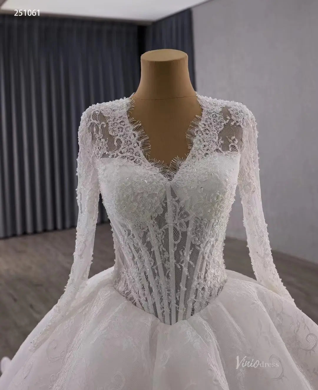 Vintage Basque Waist Ball Gown Lace Wedding Dress with Long Sleeves & V-Neck 251061-wedding dresses 2026-Viniodress-Ivory-Custom Size-