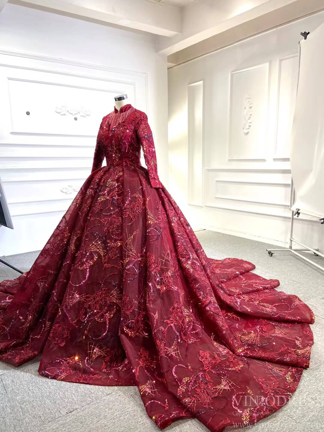 Vintage Burgundy Formal Gown Wedding Dress 67367 viniodress-Quinceanera Dresses 2025 -Viniodress-Halter-Burgundy-Custom Size