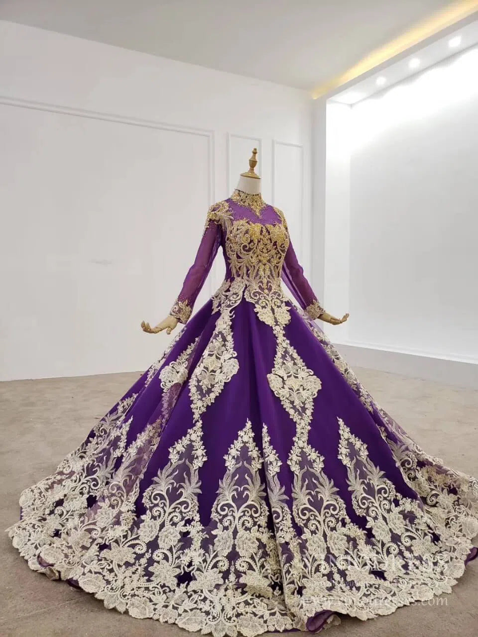 Vintage Deep Purple Ball Gown High Neck Gold Lace Muslim Formal Dress FD2165 viniodress-Quinceanera Dresses 2025 -Viniodress-As Picture-Custom Size-