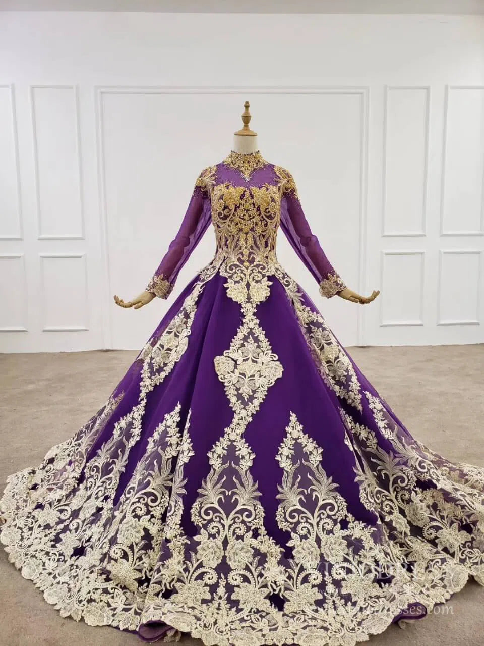 Vintage Deep Purple Ball Gown High Neck Gold Lace Muslim Formal Dress FD2165 viniodress-Quinceanera Dresses 2025 -Viniodress-As Picture-Custom Size-