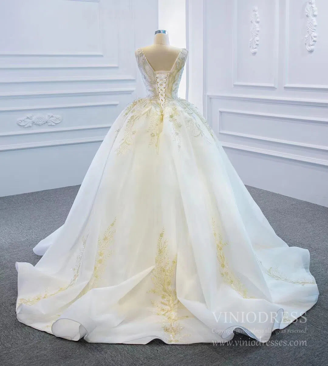Vintage Gold Lace Wedding Dresses Plunging V Neck Wedding Gown VW1774-wedding dresses 2025 -Viniodress-As Picture-Custom Size-