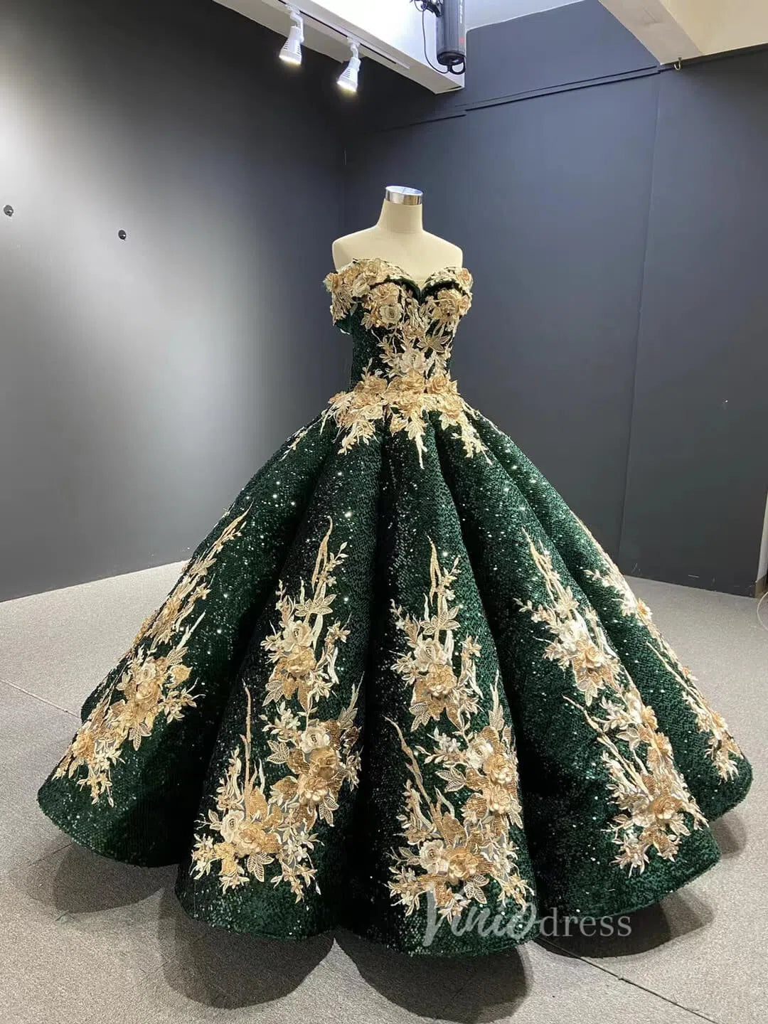 Vintage Gold Prom Dresses Red Floral Lace Quinceañera Dress 66704 viniodress-prom dresses 2025 -Viniodress-Emerald Green-US 2-