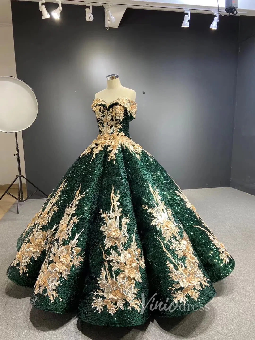 Vintage Gold Prom Dresses Red Floral Lace Quinceañera Dress 66704 viniodress-prom dresses 2025 -Viniodress-Emerald Green-US 2-