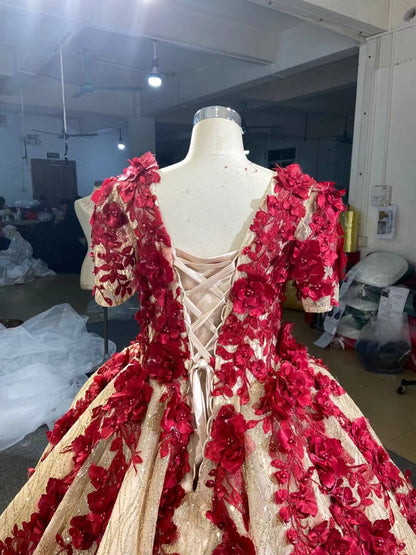 Vintage Gold Wedding Dresses Red 3D Flower Ball Gown Quince Dress 67487-Quinceanera Dresses 2025 -Viniodress-Gold-Custom Size-
