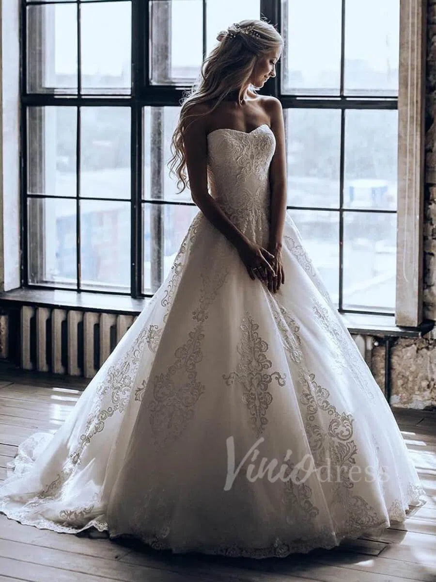 Vintage Lace Appliquéd Strapless Wedding Dress | Tulle Gown with Corset Back VW1281-wedding dresses 2025 -Viniodress-Ivory-Custom Size-