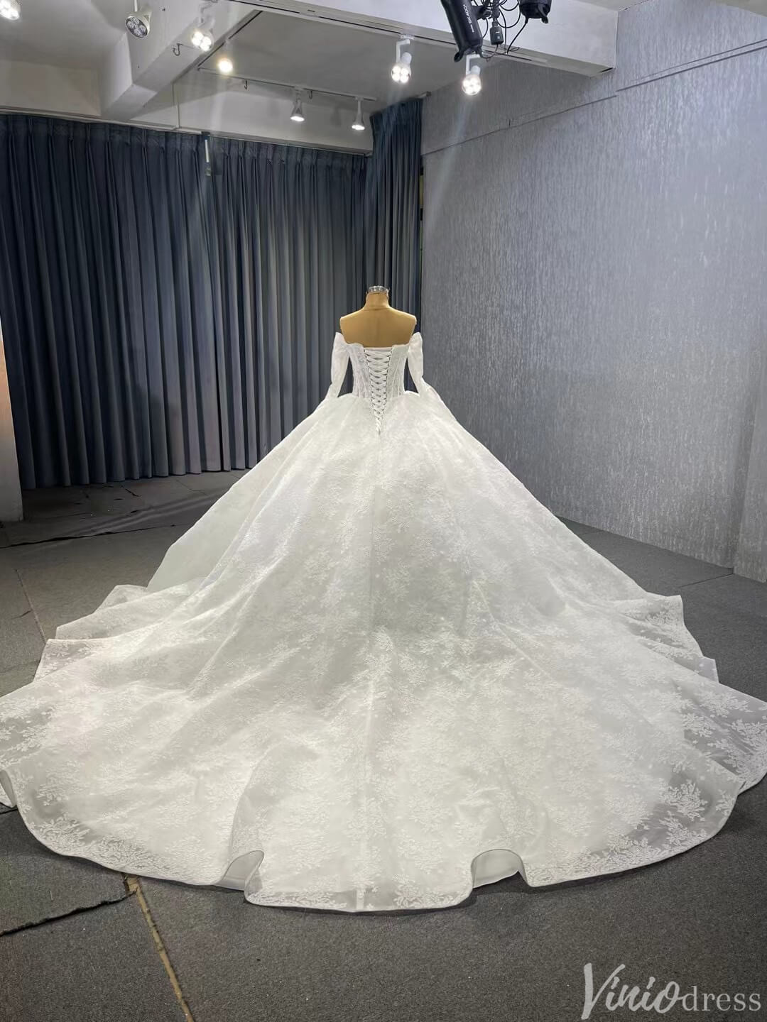 Vintage Lace Balll Gown Wedding Dresses Off the Shoulder Long Sleeves 231129-wedding dresses 2025 -Viniodress-Ivory-Custom Size-
