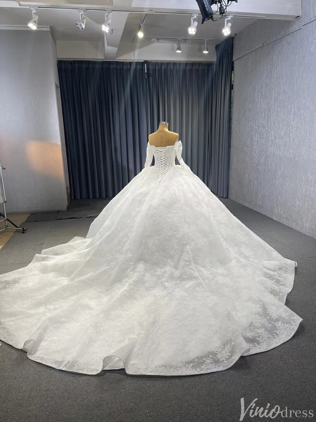 Vintage Lace Balll Gown Wedding Dresses Off the Shoulder Long Sleeves 231129-wedding dresses 2025 -Viniodress-Ivory-Custom Size-
