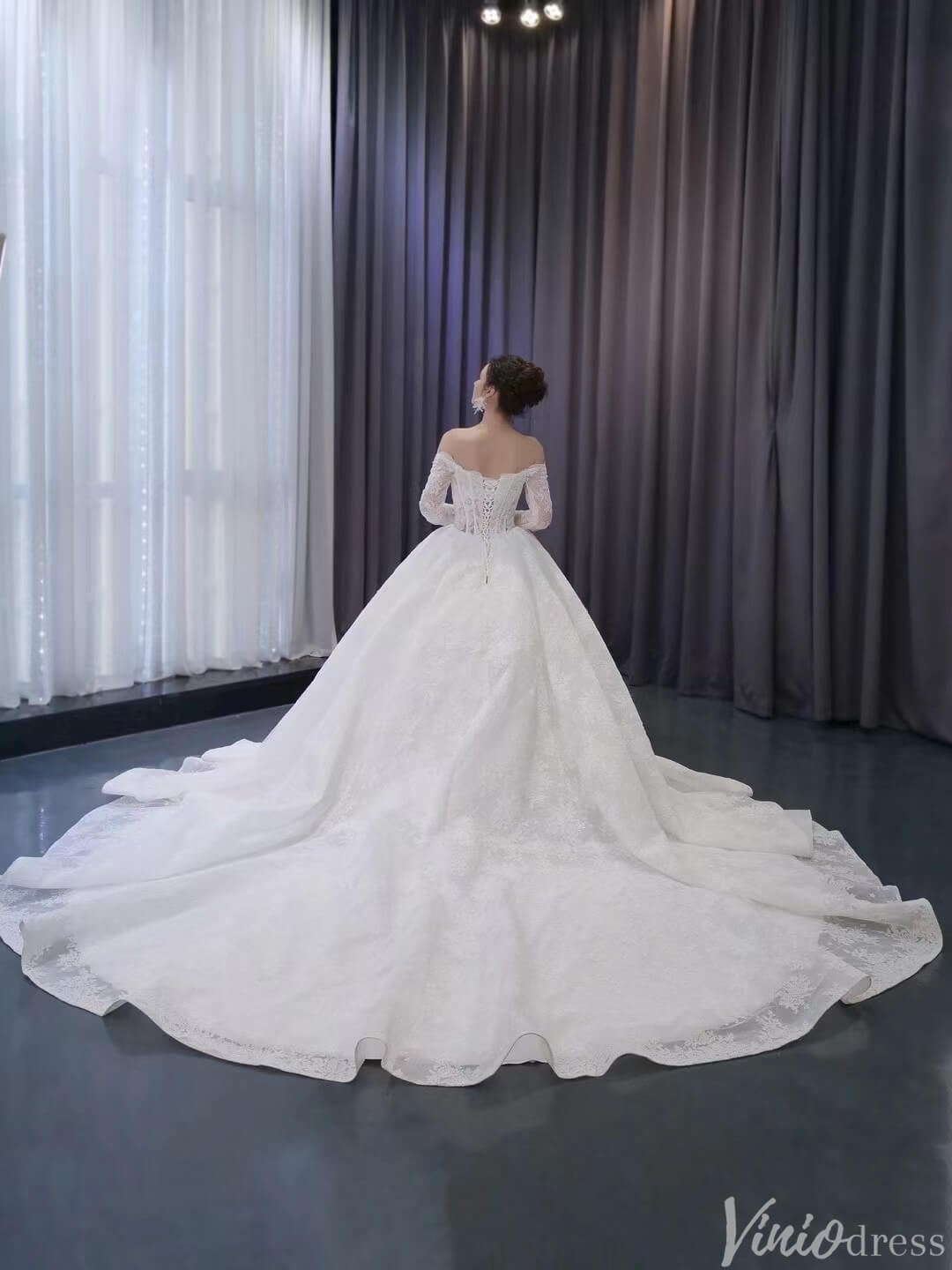 Vintage Lace Balll Gown Wedding Dresses Off the Shoulder Long Sleeves 231129-wedding dresses 2025 -Viniodress-Ivory-Custom Size-