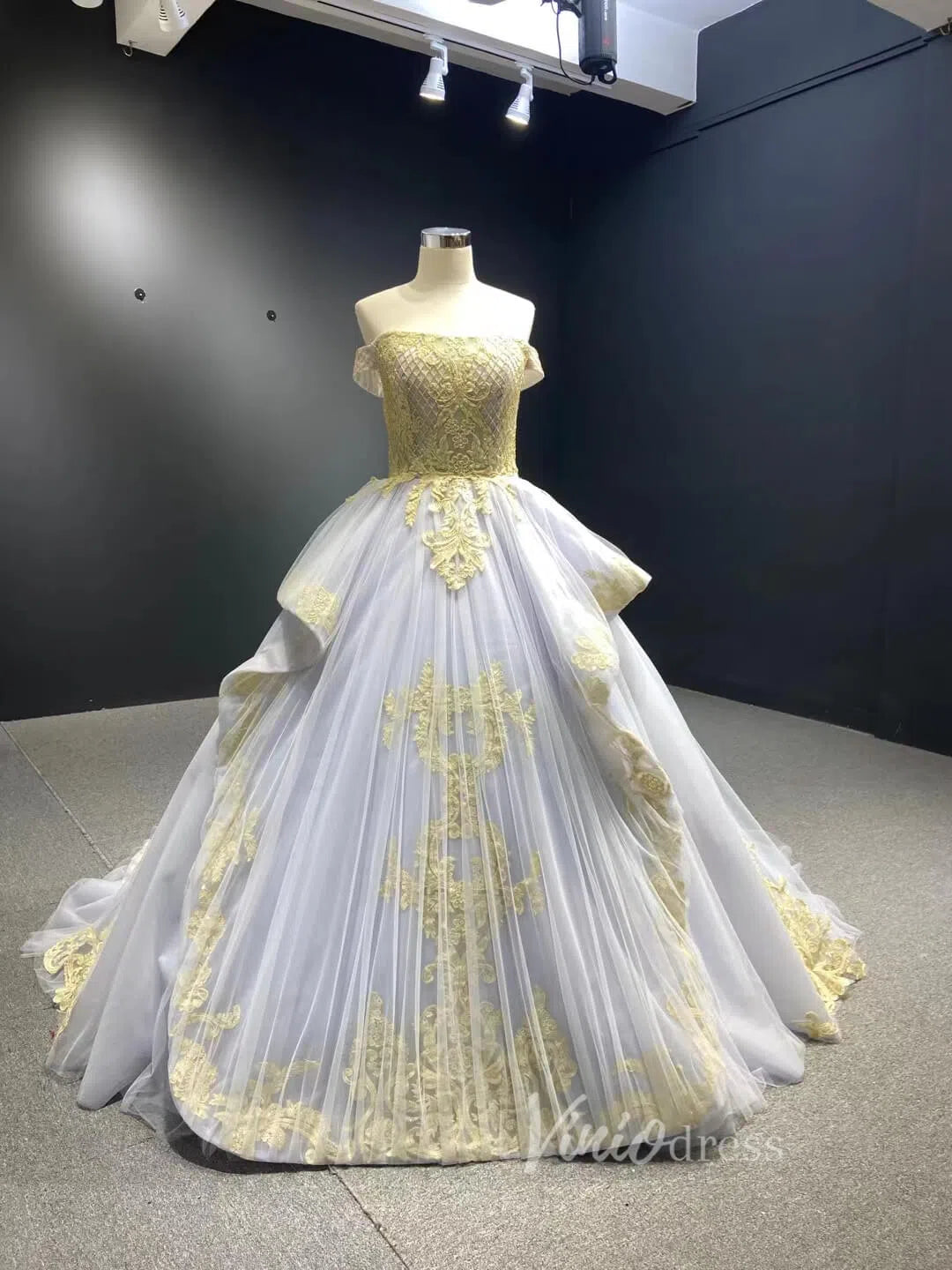 Vintage Lilac Princess Ball Gowns Gold Lace Quinceanera Dresses 66908 Viniodress Vintage Lilac Princess Ball Gowns Gold Lace Quinceanera Dresses 66908 Viniodress