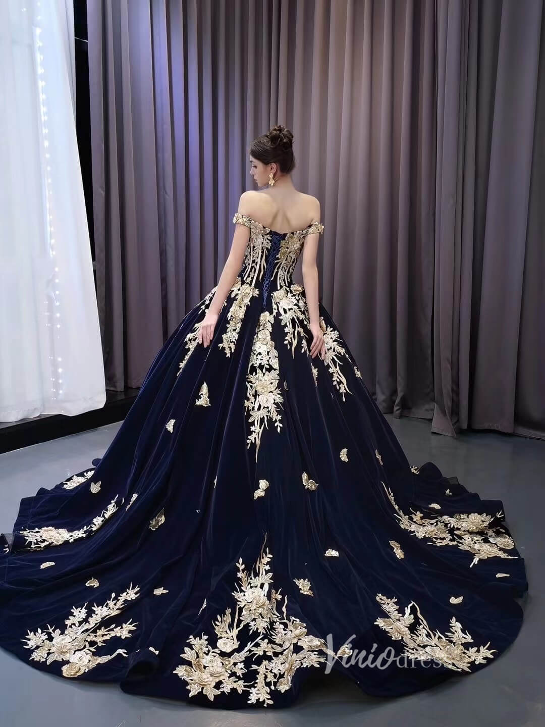 Vintage Navy Blue Velvet Ball Gown Wedding Dresses Gold Lace Appliqued Quince Dress 231131 - ViniodressQuinceanera DressesNavy BlueCustom Size - Formal Dresses - Ball Gowns