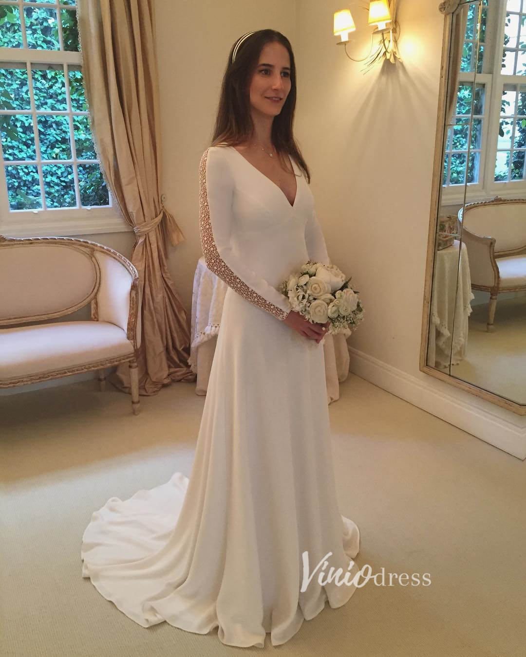 Elegant Long Sleeve Chiffon Wedding Dresses V-neck VW2057-wedding dresses-Viniodress-Viniodress