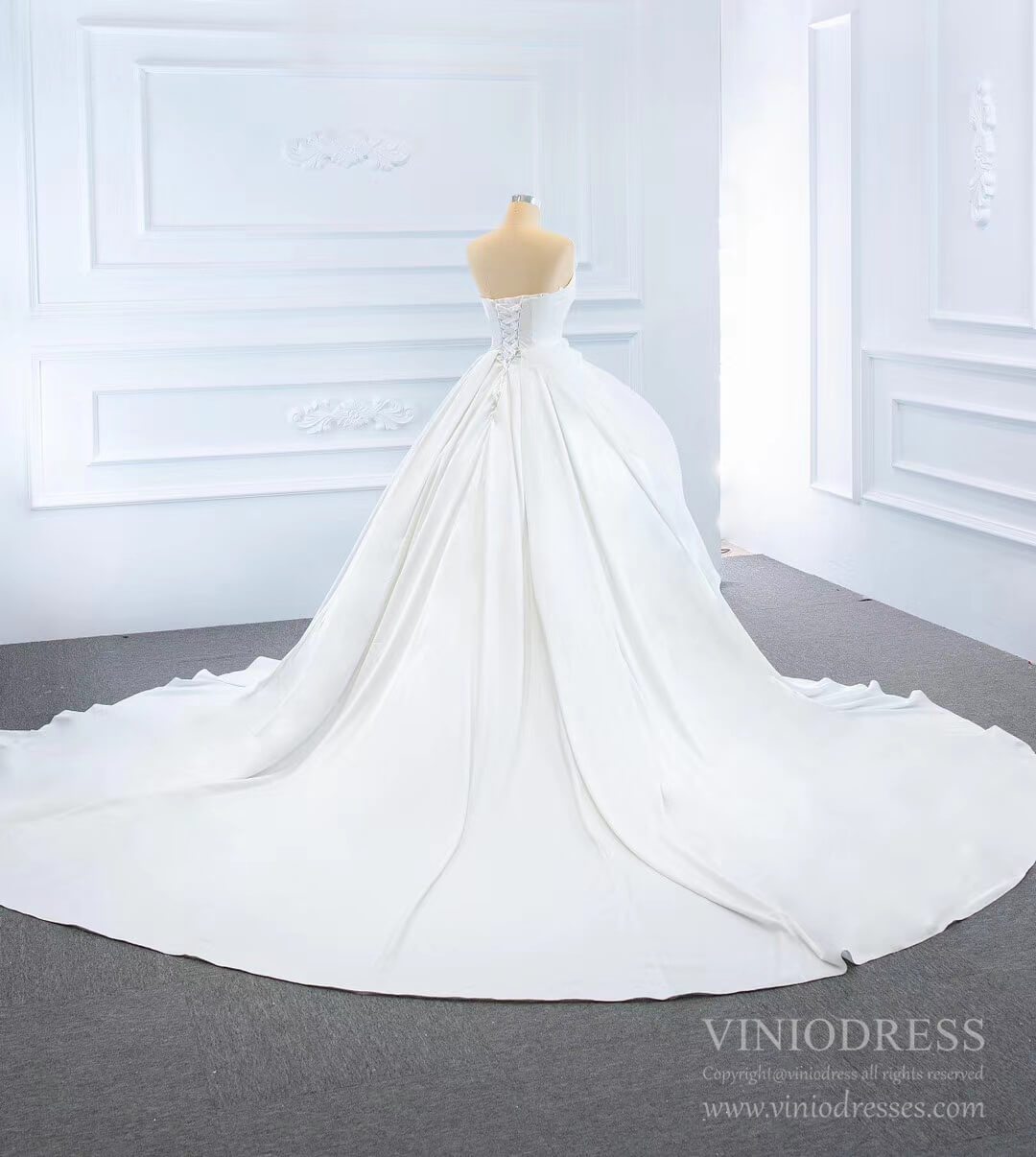 Simple Ball Gown Satin Wedding Dresses Strapless Bridal Gown VW1788-wedding dresses-Viniodress-Viniodress