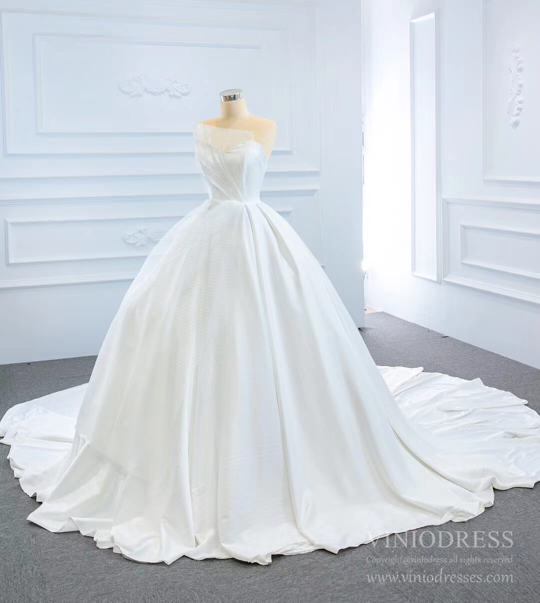 Simple Ball Gown Satin Wedding Dresses Strapless Bridal Gown VW1788-wedding dresses-Viniodress-Viniodress