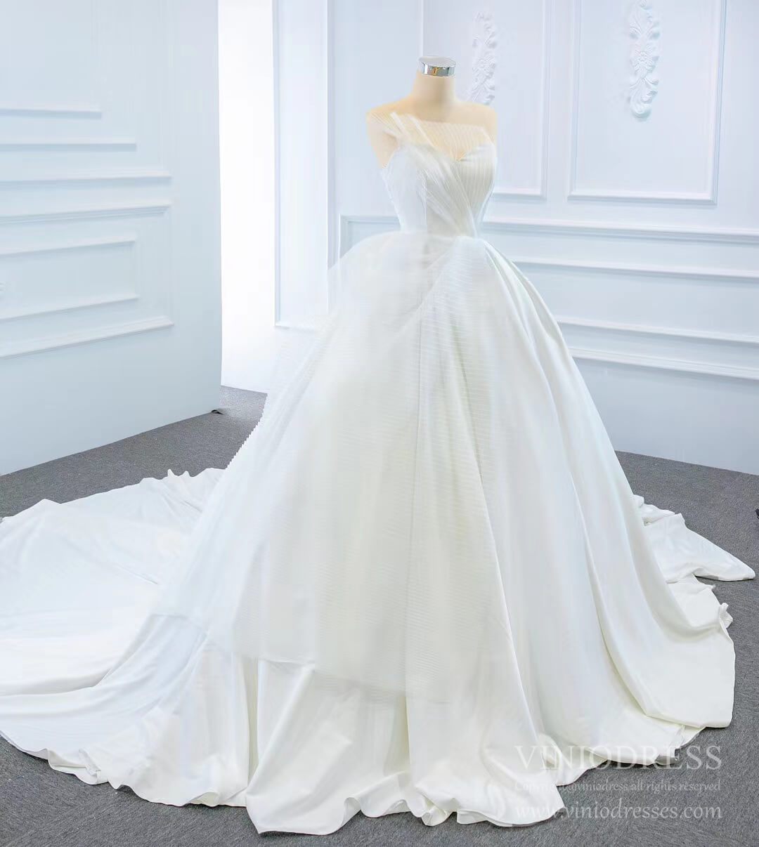 Simple Ball Gown Satin Wedding Dresses Strapless Bridal Gown VW1788-wedding dresses-Viniodress-Viniodress