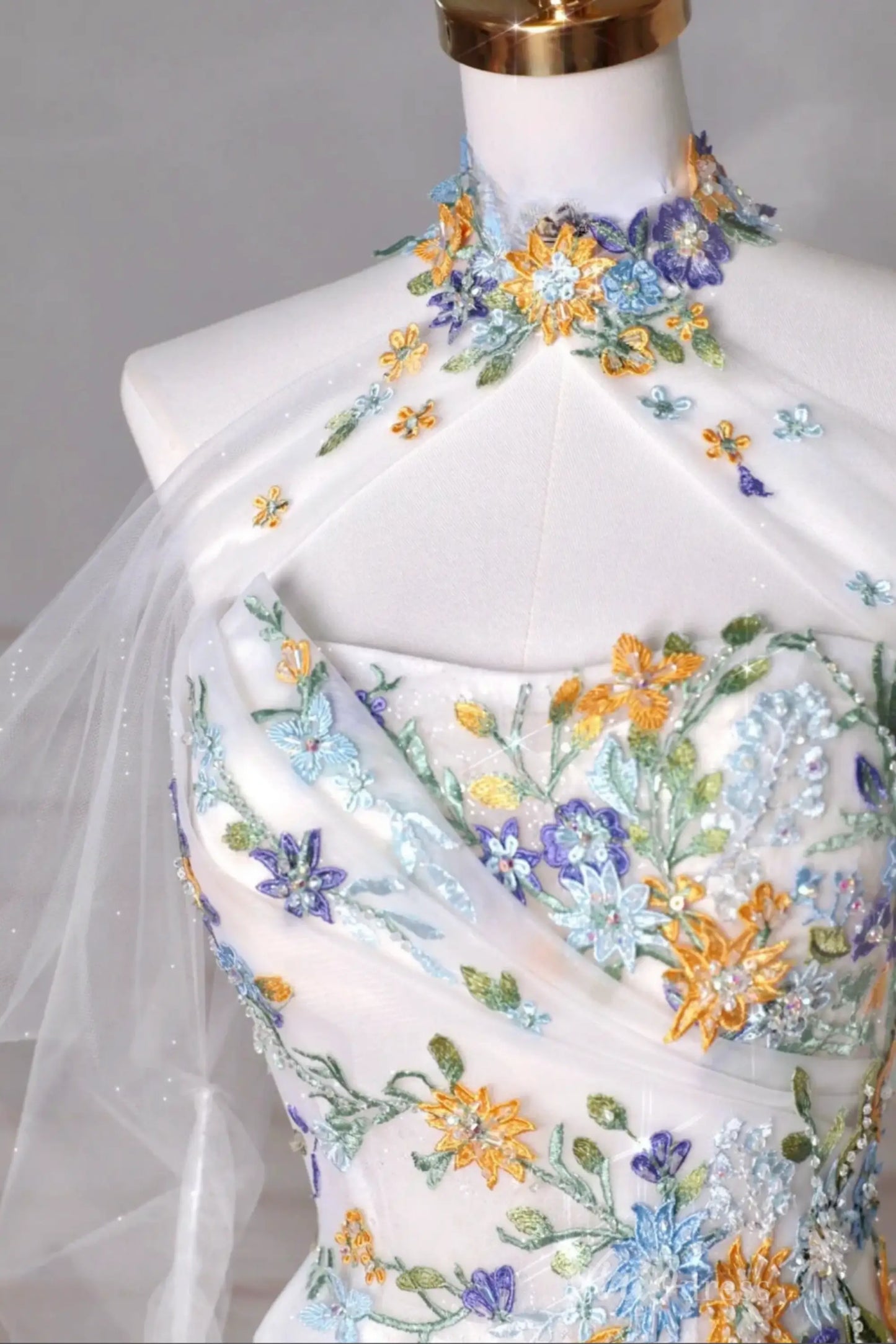 Whimsical Floral Wedding Dresses Strapless Bridal Gown with Removable Sleeves FW125-wedding dresses 2025 -Viniodress-Ivory-Strapless-Custom Size