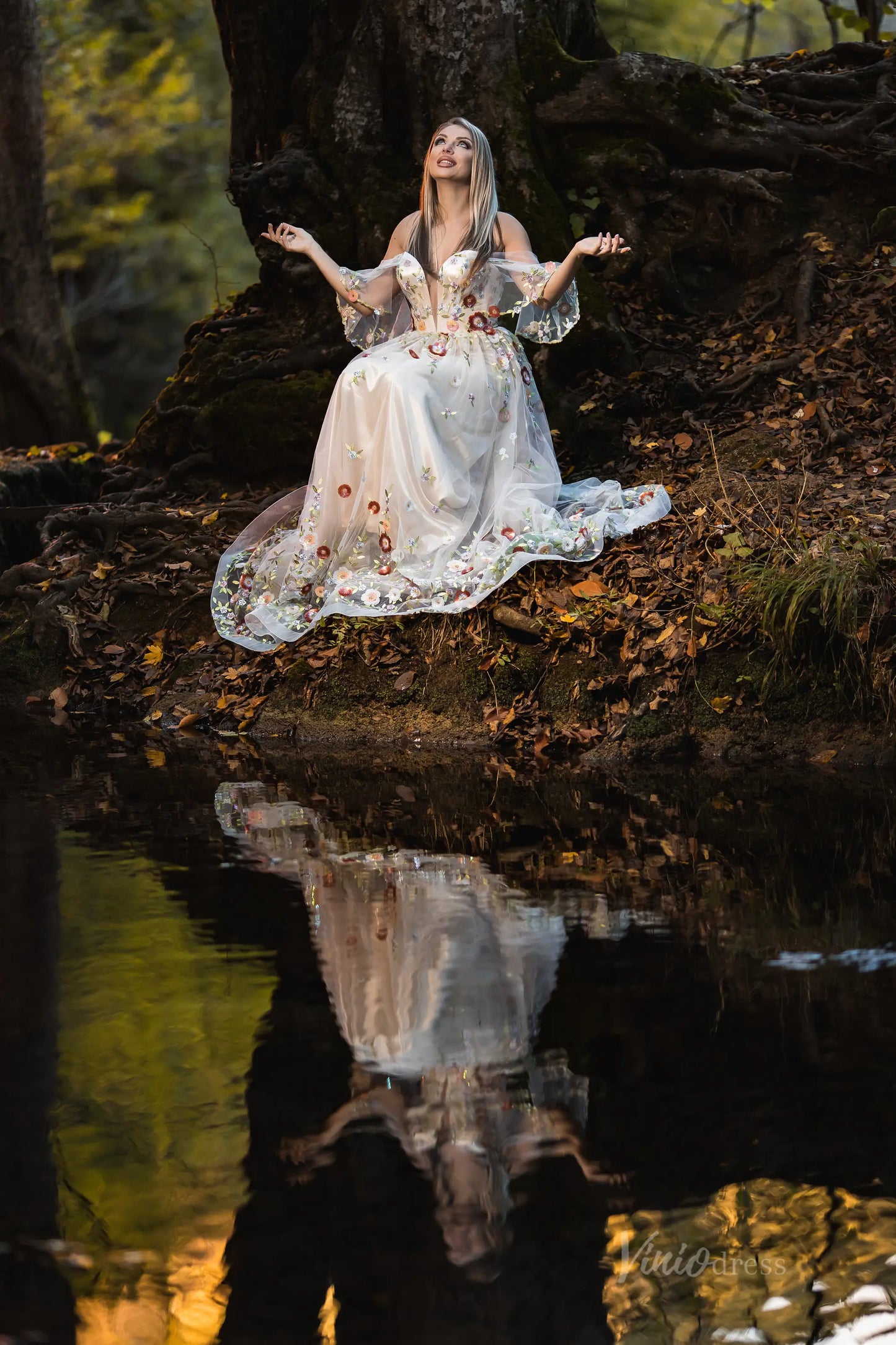 Whimsical Forest Wedding Dress Floral Beaded Embroidery Photography Dresses FW105-wedding dresses 2025 -Viniodress-Champagne-Custom Size-