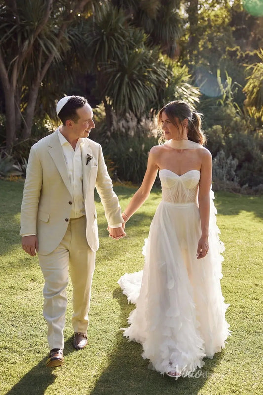 Whimsical Hand-Made 3D Floral Tulle A-Line Wedding Dress with Sweetheart Corset Bodice & Cathedral Train – RM001