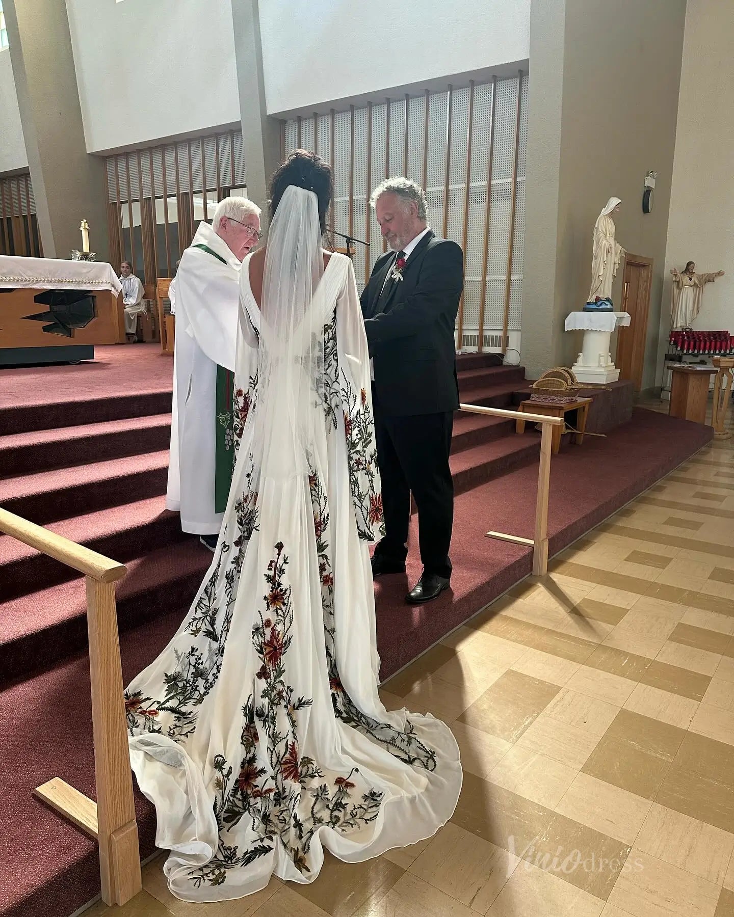 Whimsical Meadow Floral Chiffon Wedding Dress | Cape Sleeve Gown for Vow Renewal Mature Brides FW113-wedding dresses 2025 -Viniodress-Ivory-Custom Size-