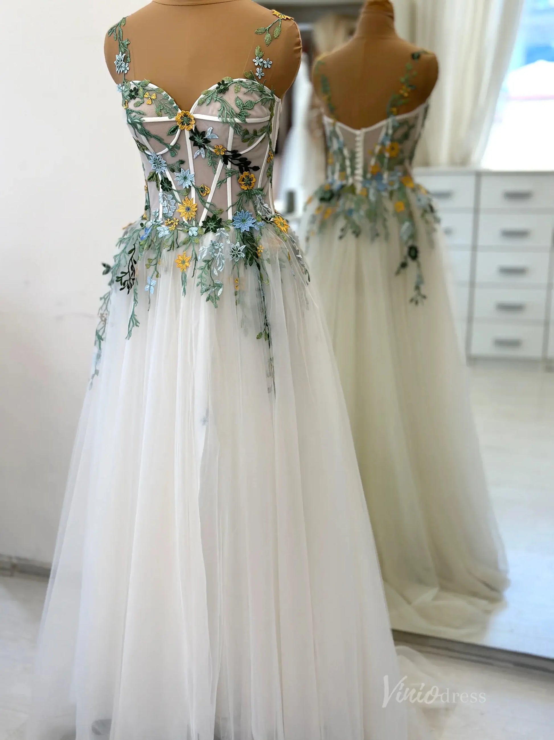 Whimsical Meadow Floral Wedding Dresses Basque Waist, Boned Bodice FW103-wedding dresses 2025 -Viniodress-Ivory-Custom Size-