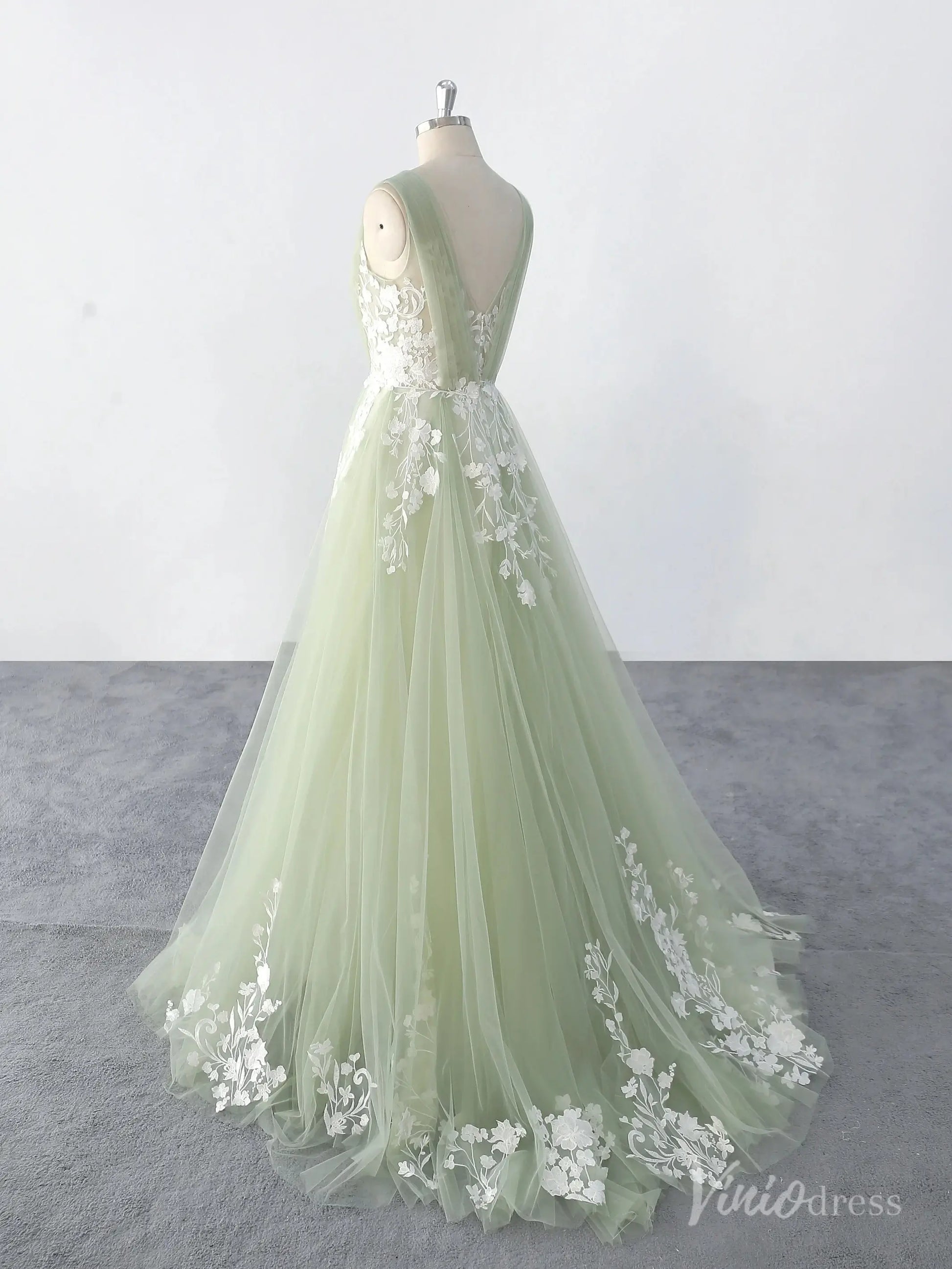 Whimsical Sage Green Wedding Dress with Floral Lace Appliques, Illusion V-Neck, and Soft Tulle Skirt – FW220-wedding dresses 2025 -Viniodress-Sage-Custom Size-