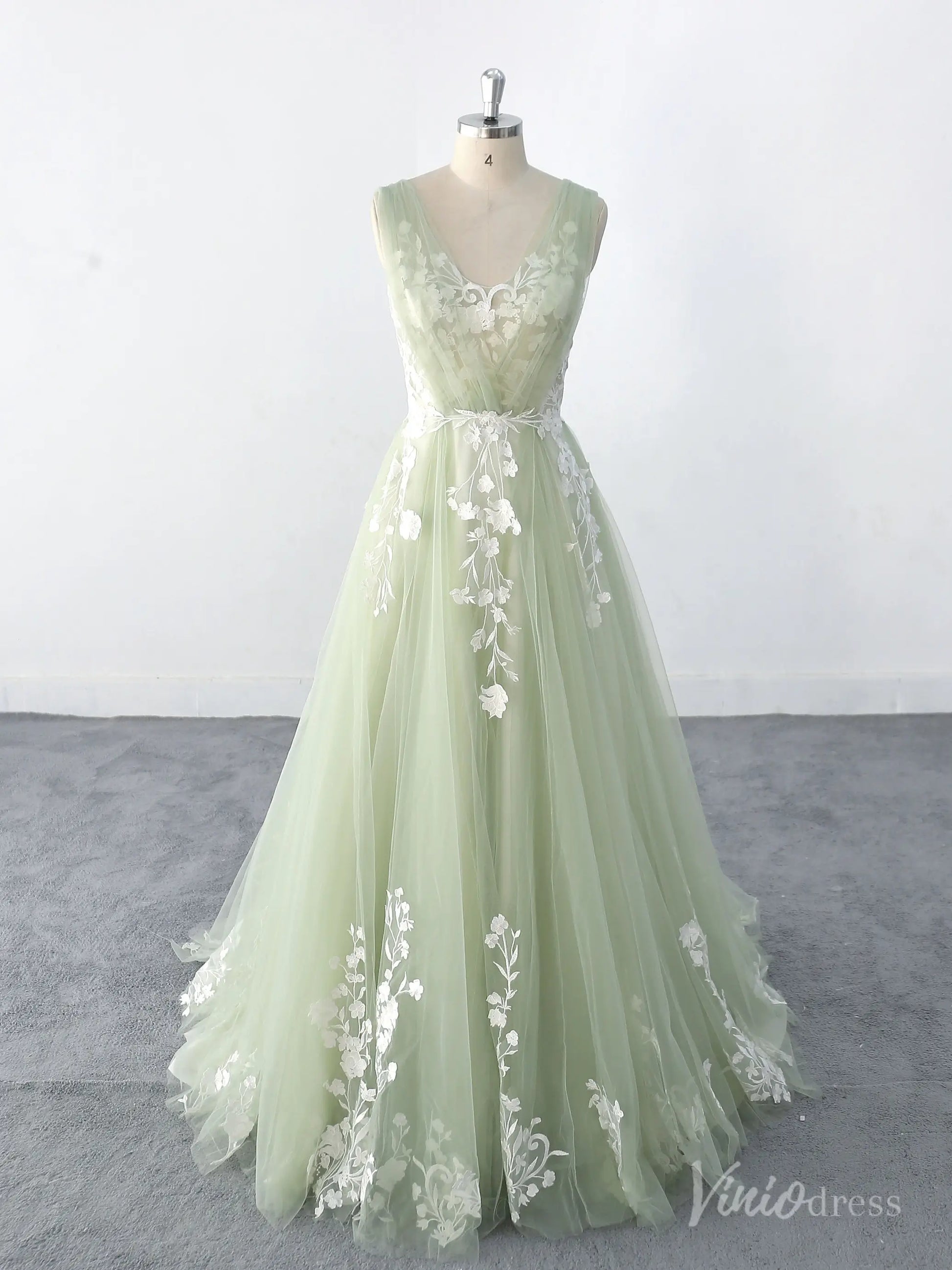 Whimsical Sage Green Wedding Dress with Floral Lace Appliques, Illusion V-Neck, and Soft Tulle Skirt – FW220-wedding dresses 2025 -Viniodress-Sage-Custom Size-