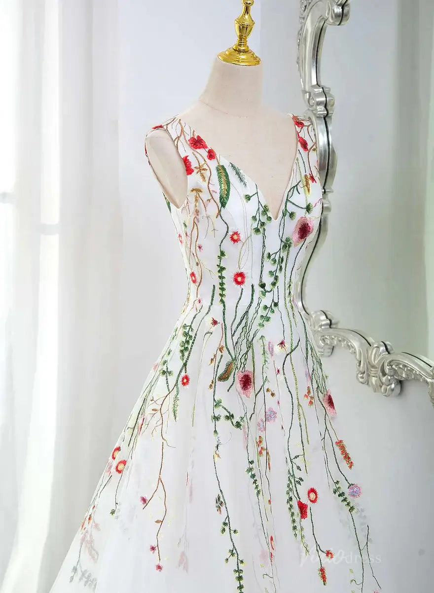Whimsical Wildflower Wedding Dress | White Tulle V-Neck Gown Backless FW108-wedding dresses 2025 -Viniodress-White-Custom Size-
