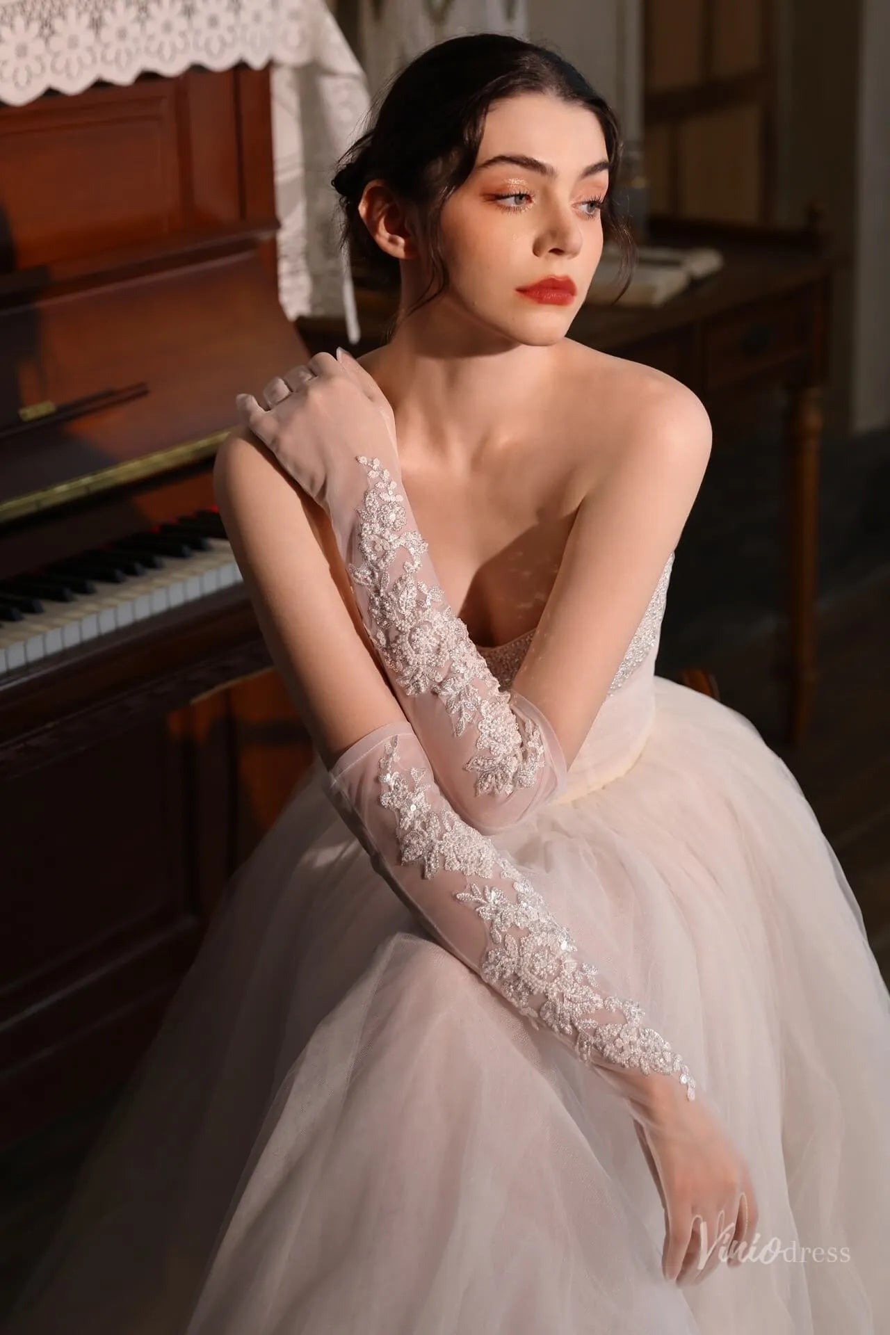 White Lace Appliqué Sheer Tulle Bridal Gloves – Long Embroidered Wedding Gloves for Women WG215-Bridal Gloves 2026-Viniodress-Ivory-