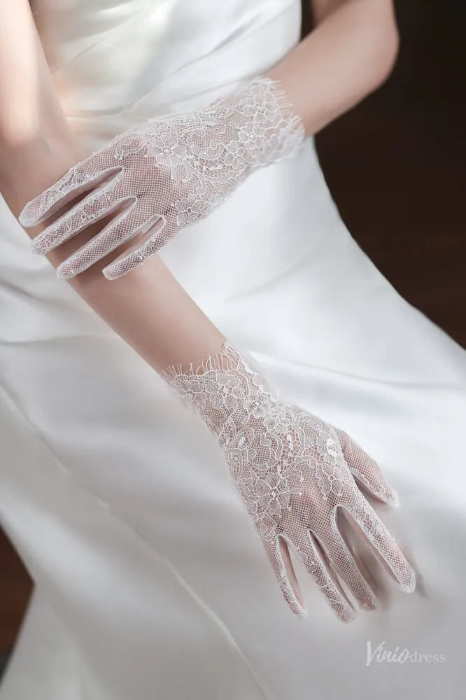 White Sheer Lace Bridal Gloves – Short Romantic Wedding Gloves for Women WG062-Bridal Gloves 2026-Viniodress-Ivory-