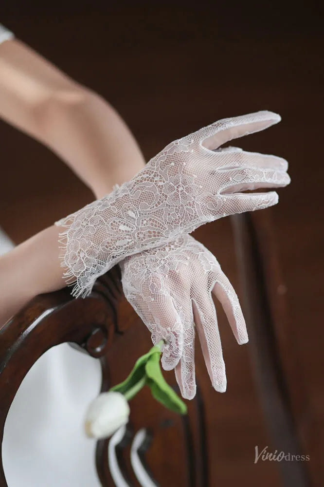 White Sheer Lace Bridal Gloves – Short Romantic Wedding Gloves for Women WG062-Bridal Gloves 2026-Viniodress-Ivory-