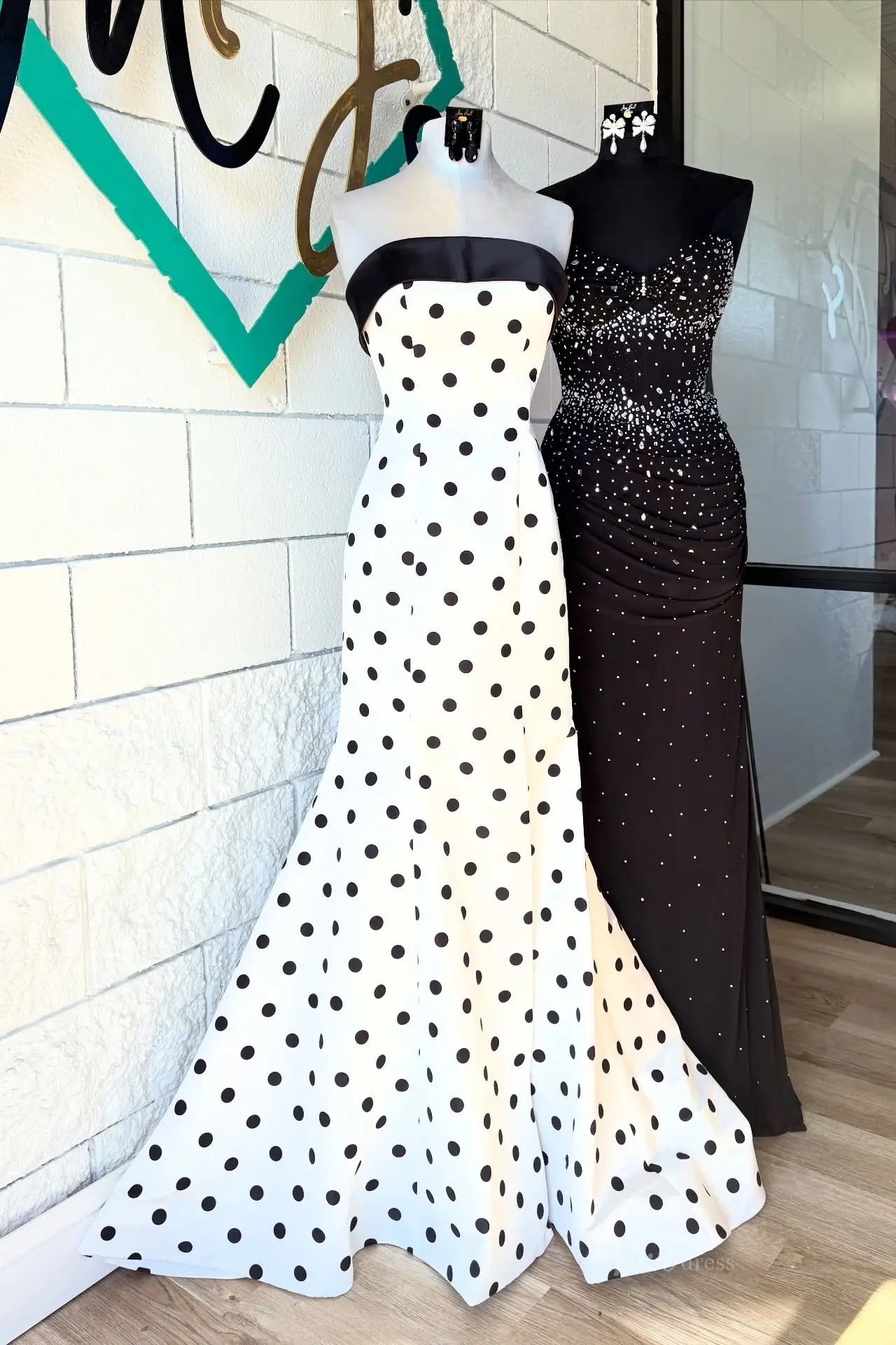 White Strapless Polka Dot Mermaid Prom Dress with Black Satin Trim & High Slit – SS391-prom dresses 2026-Viniodress-White-Custom Size – Add Measurements in Cart-