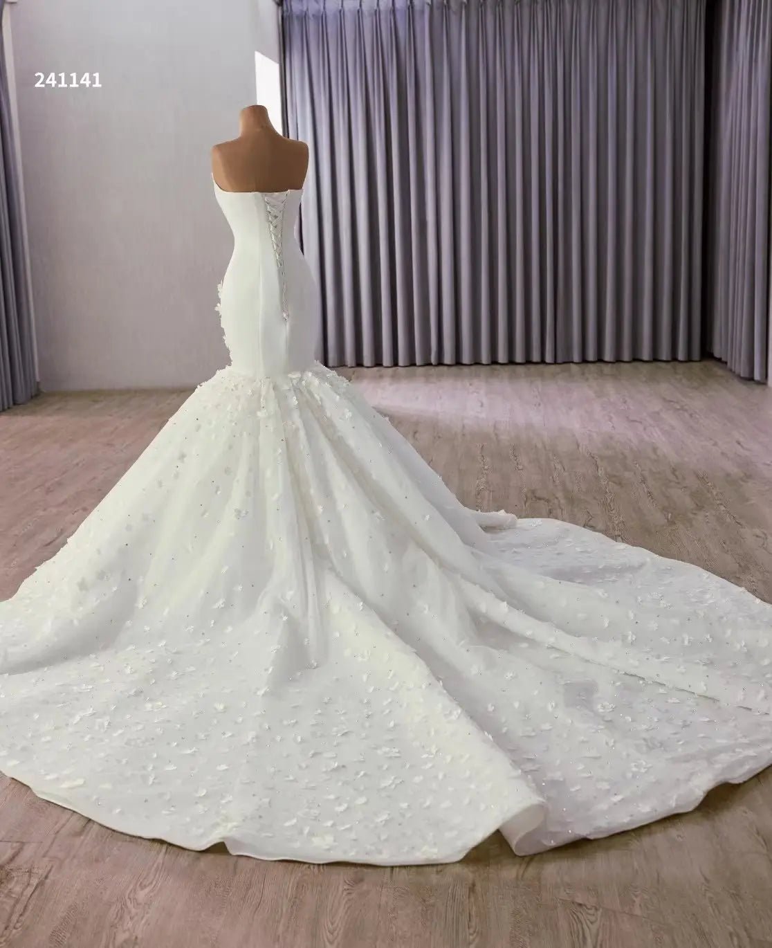 White Trumpet Wedding Dress 3D Flower Luxury Strapless Bridal Gown 241141-wedding dresses 2025 -Viniodress-Ivory-Custom Size-