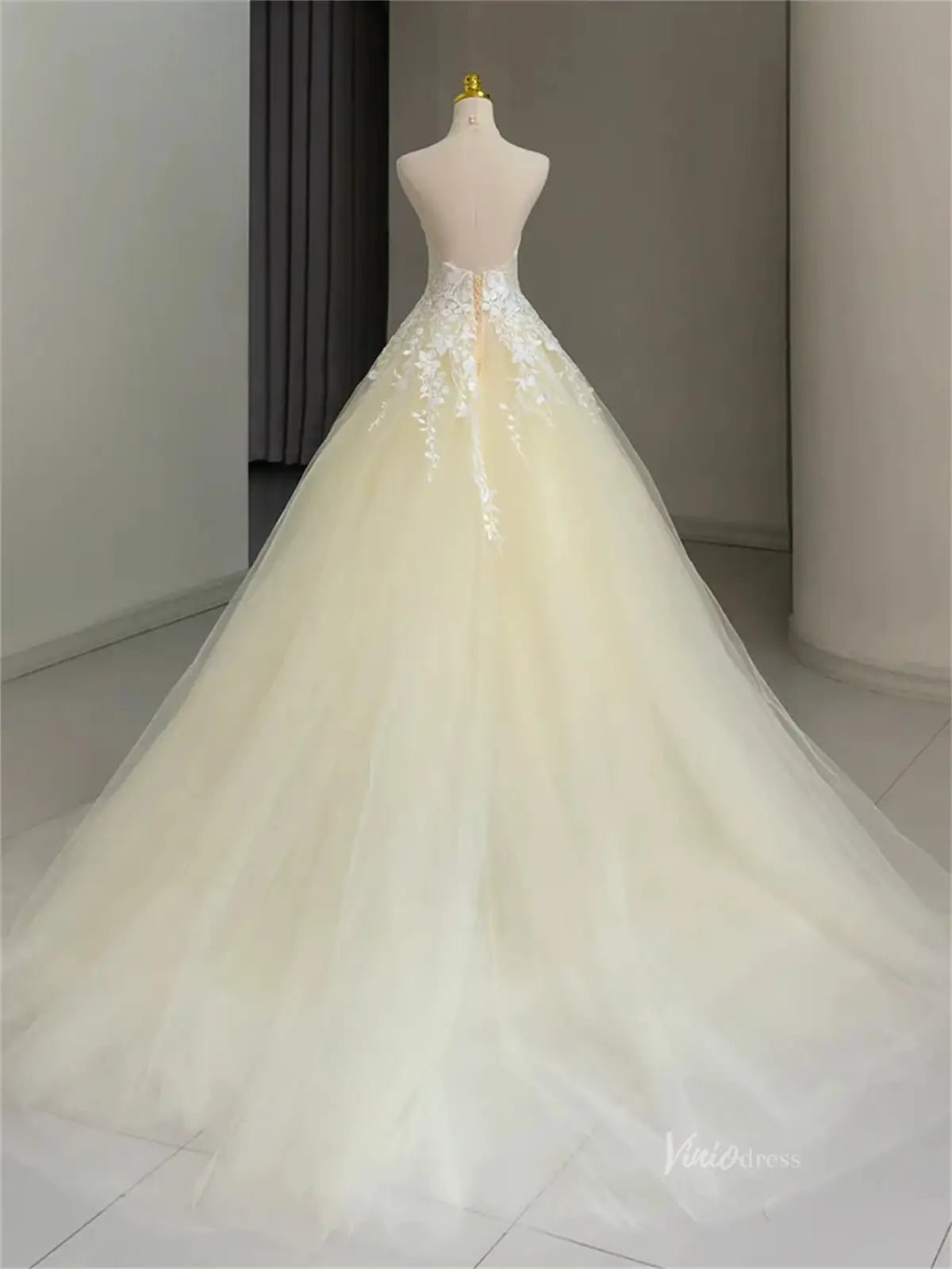 Yellow Lace Tulle Prom Dresses with Halter Neck & Open Back - FD5170-Quinceanera Dresses 2025 -Viniodress-Yellow-Custom Size-