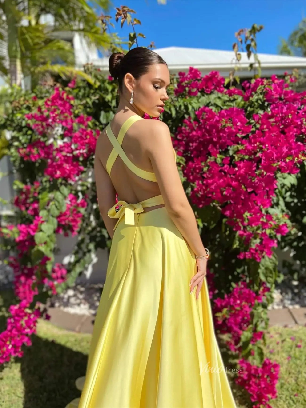 Yellow Satin Prom Dress | V-Neck Evening Gown with Slit, Open Back & Pockets – FD6054-prom dresses 2025 -Viniodress-Yellow-Custom Size-