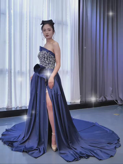 <transcy>Vestidos de fiesta de satén azul de alta costura con abertura</transcy>