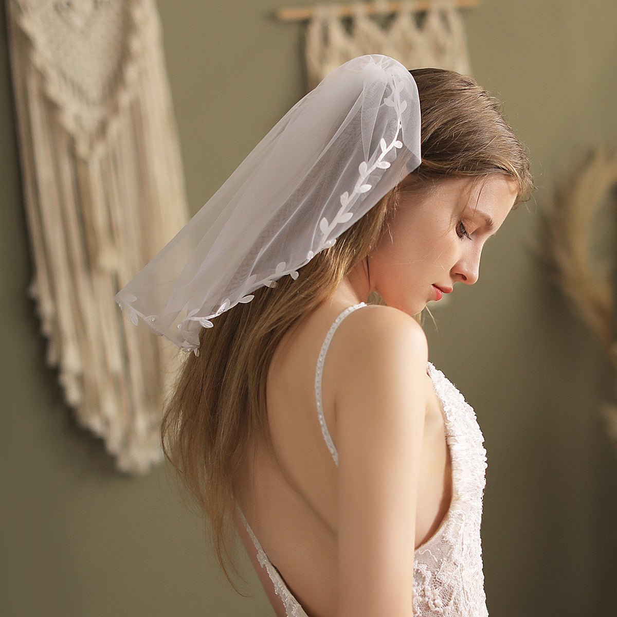 Short Bridal Veil Lacy Appliqued-Accessories 2025 -Viniodress-Ivory-