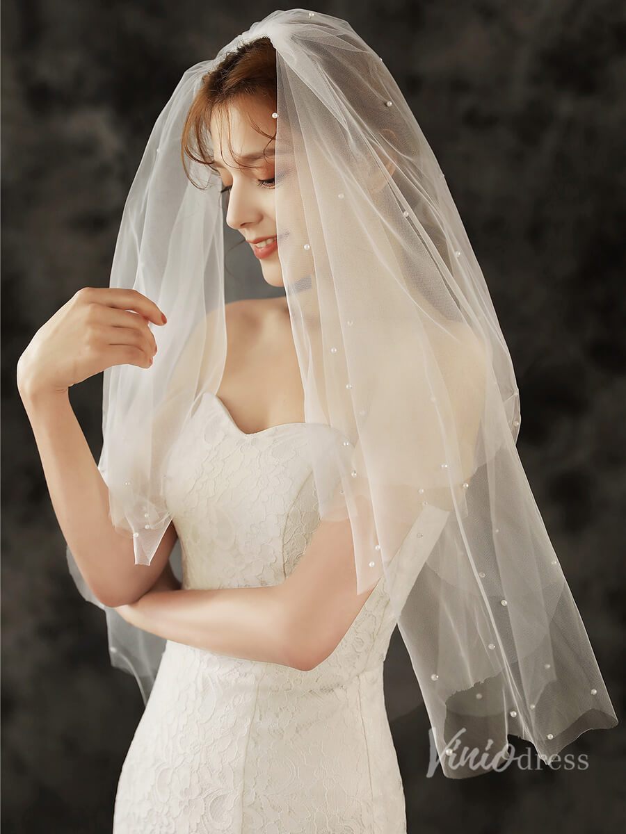 Viniodress Lacy Short Veil for Bride