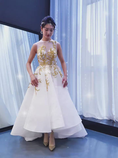 Robe de bal blanche haute et basse, robe de concours de perles dorées 67441