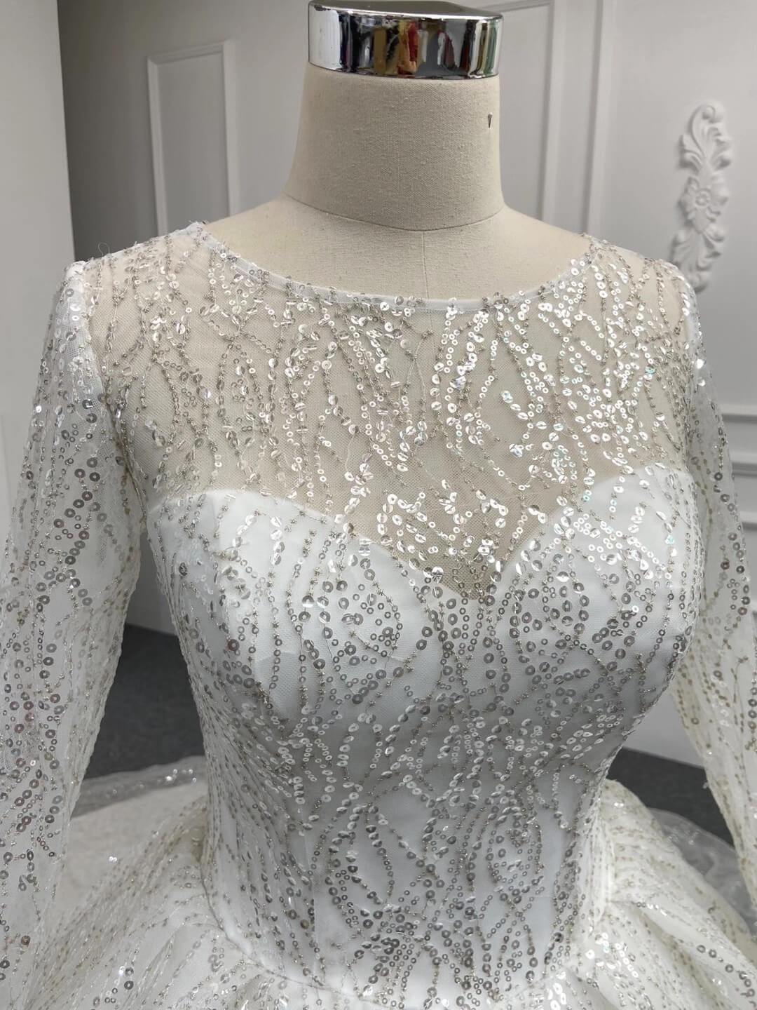 Long Sleeve Shiny Champagne Arabic Wedding Dresses with Long Train-wedding dresses 2025 -Viniodress-Champagne-Custom Size-