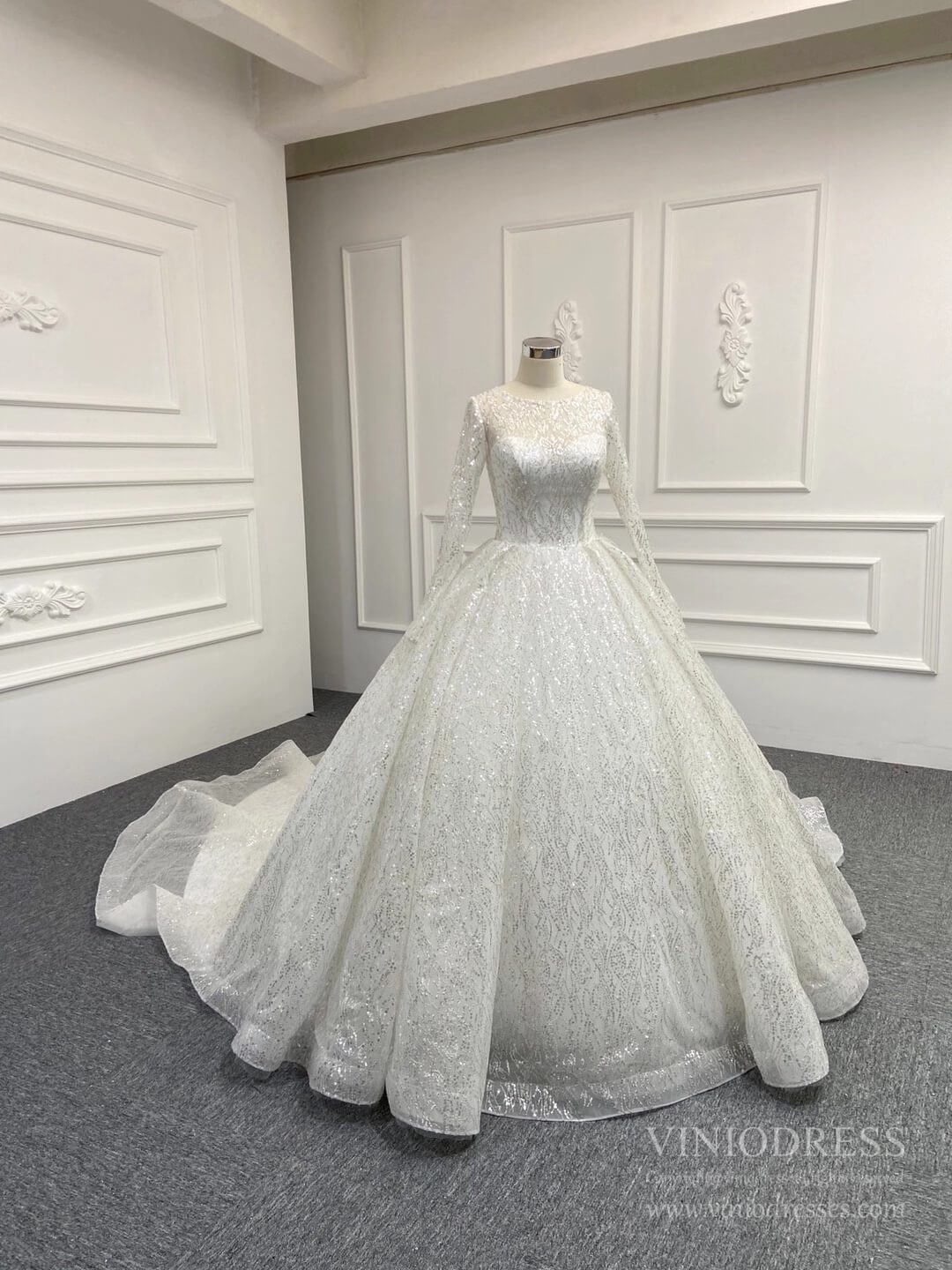 Long Sleeve Shiny Champagne Arabic Wedding Dresses with Long Train-wedding dresses 2025 -Viniodress-Ivory-Custom Size-