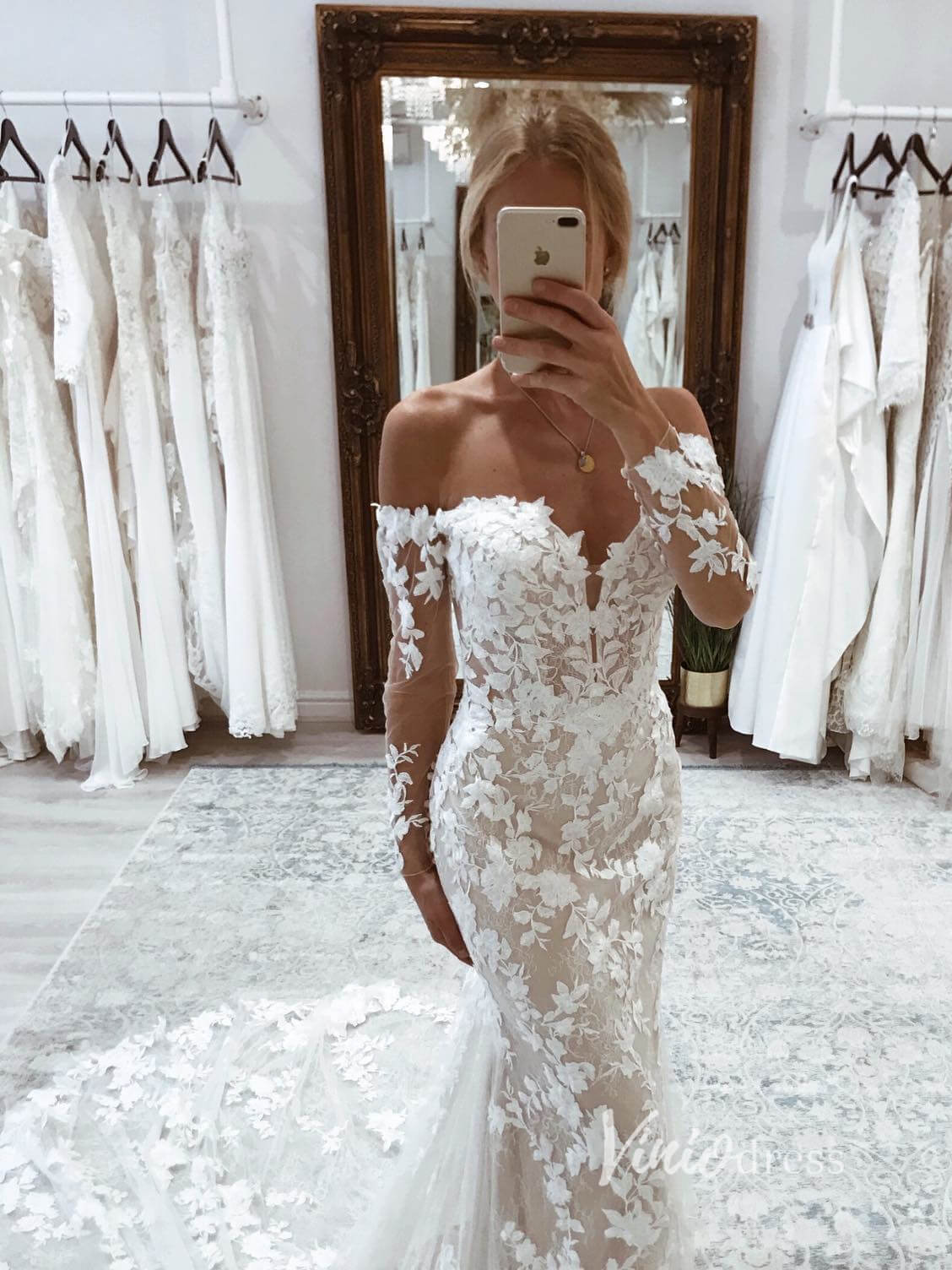 Mermaid Lace Wedding Dress Off the Shoulder Long Sleeve Beach Wedding VW2122-wedding dresses-Viniodress-Viniodress