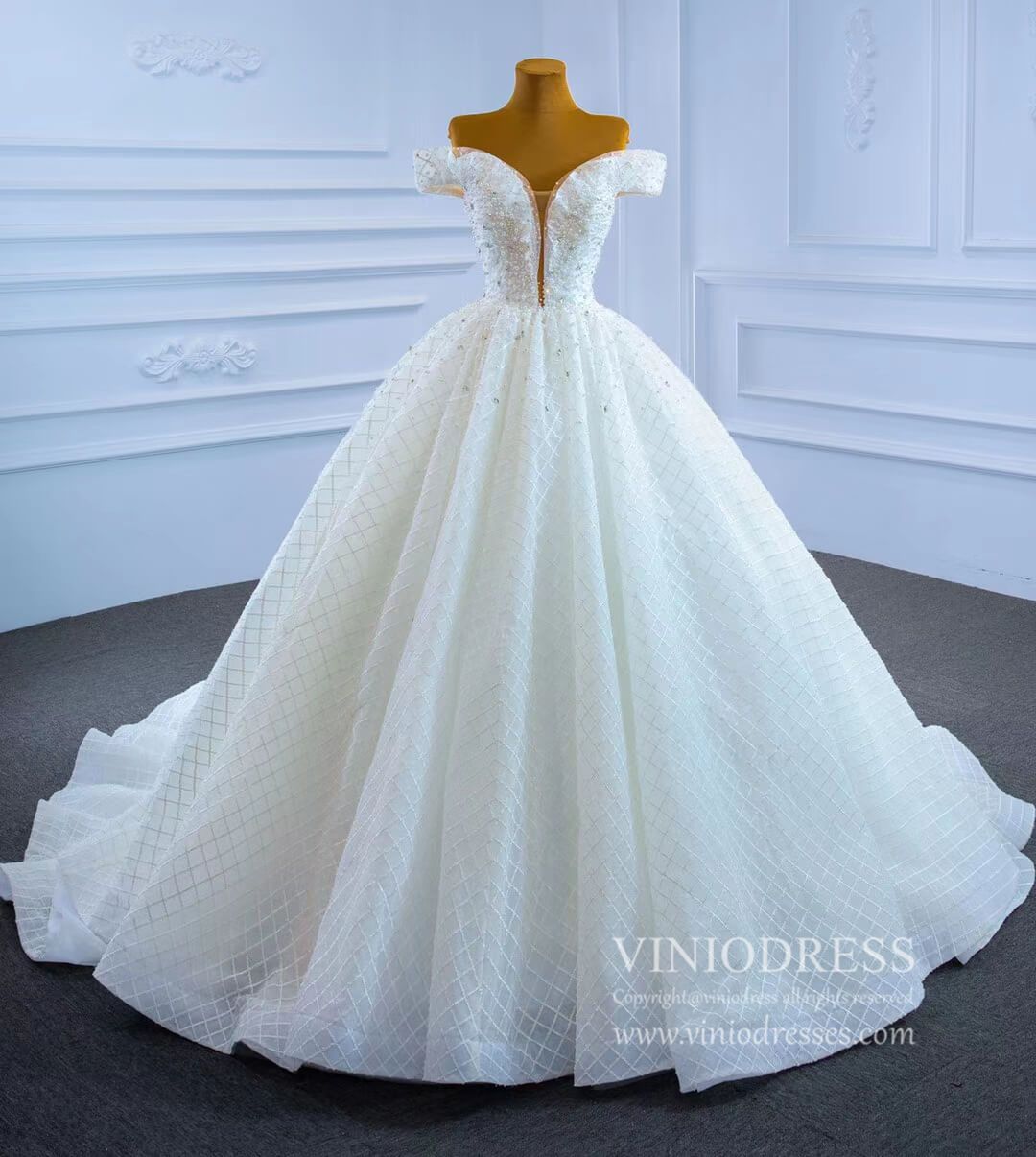 Off the Shoulder Lace Wedding Gown Pearl Wedding Dress VW2039-wedding dresses 2025 -Viniodress-As Picture-Custom Size-