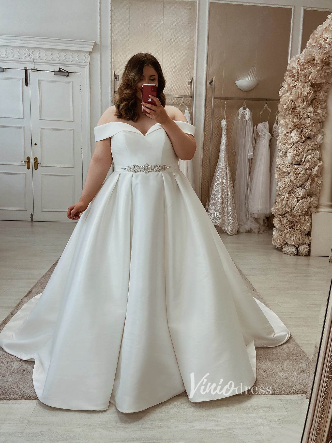 https://viniodresses.com/cdn/shop/products/off-the-shoulder-satin-wedding-dresses-plus-size-vw1021-wedding-dresses-viniodress-ivory-custom-size.jpg?v=1669435370