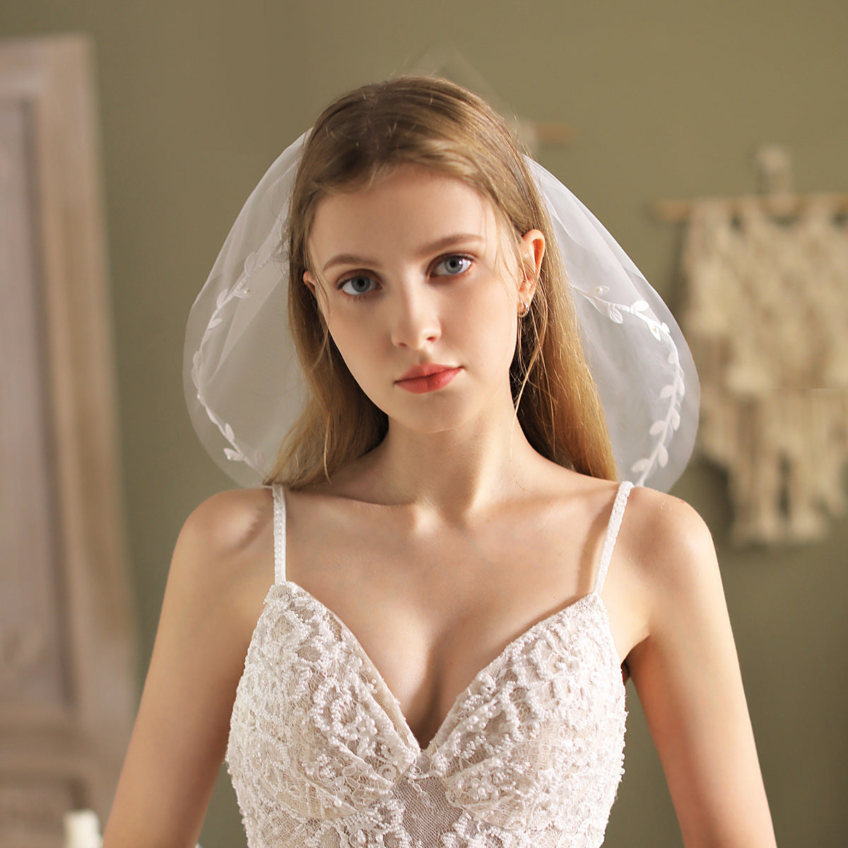 Short Bridal Veil Lacy Appliqued-Accessories-Viniodress-Ivory-Viniodress