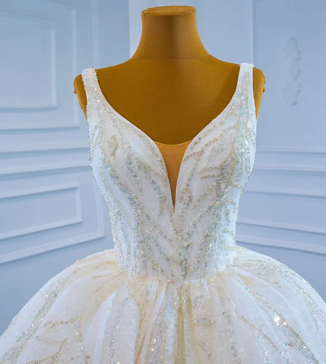 Sparkly Lace Wedding Dresses V-neck Beaded Ball Gown VW1892-wedding dresses 2025 -Viniodress-As Picture-Custom Size-